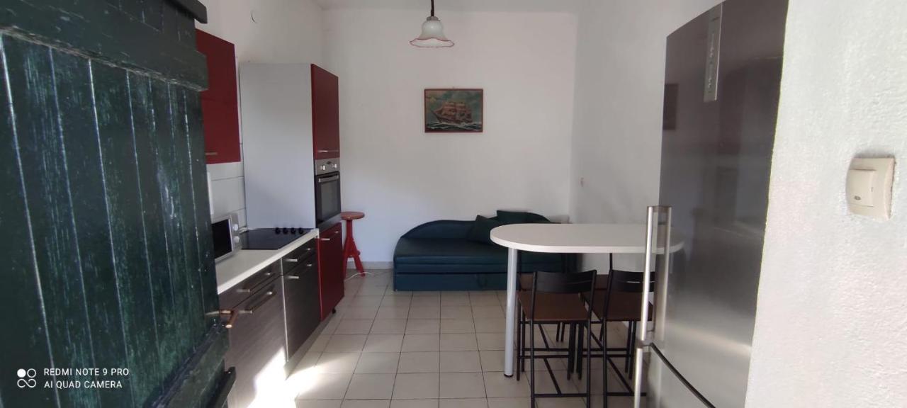 House On The Sea Mili Apartament